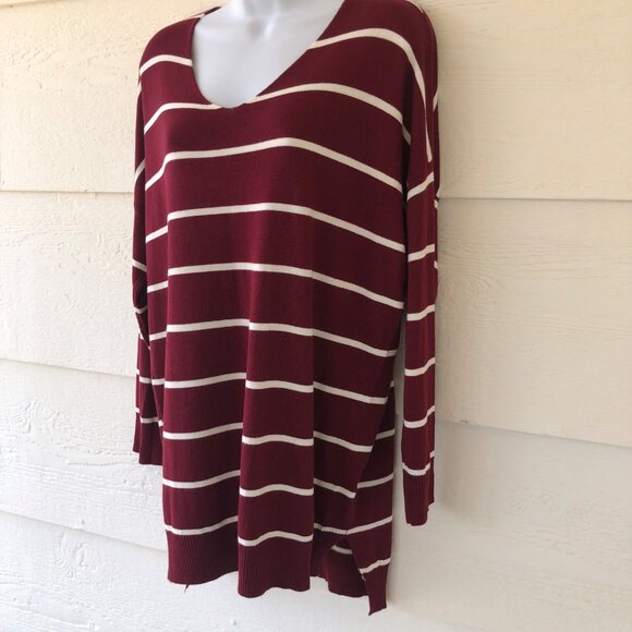 Women's Sweater Size M/L Lightweight Burgundy White Stripe 3/4 Sleeve Longline - Picture 4 of 15
